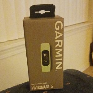 Garmin Vivosmart 5 in Gray
